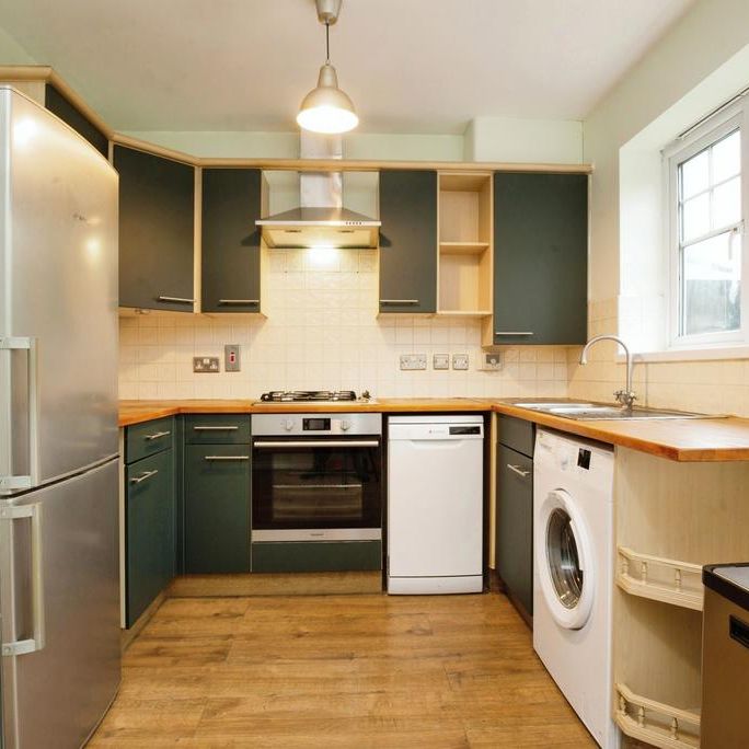 2 bedroom terraced house to rent - Photo 1