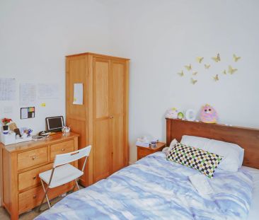 3 Bedroom 2.5 Bathroom - Photo 2