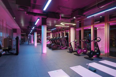 3 bedroom apartment to rent - Photo 2