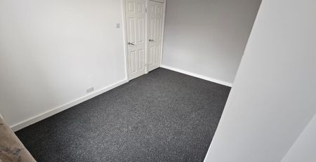 Noster View, Beeston, Leeds, LS11 8QQ - Photo 2