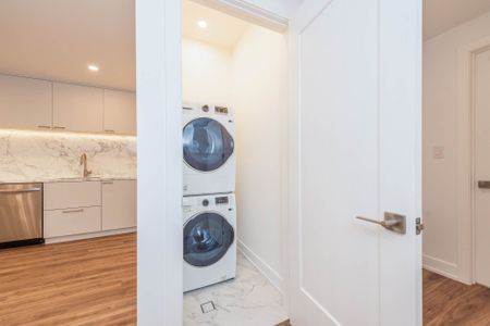 For Lease - 2421 Arbordale Drive Unit# Basement, Mississauga, Ontario - Photo 3