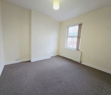 2 Bedroom Terraced House for Rent - Photo 4