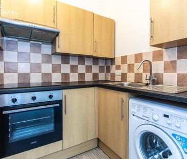 1 bedroom flat to rent - Photo 5