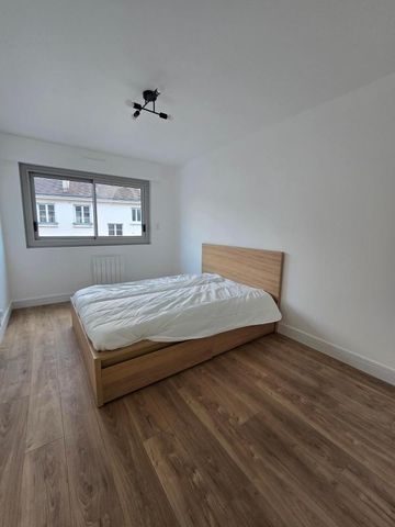 Location Appartement 4 pièces Meublé 85m² CAEN 14000 - Photo 3