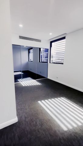 2 bed 2 bath*455 - Photo 2