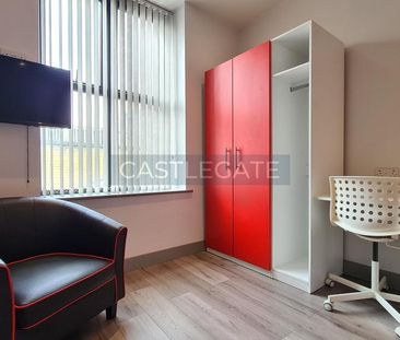1 bedroom in a flat share to rent - Photo 6