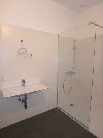 Moderne 2-Zimmer Wohnung mit Lift, Loggia und Garagenplatz - Photo 4