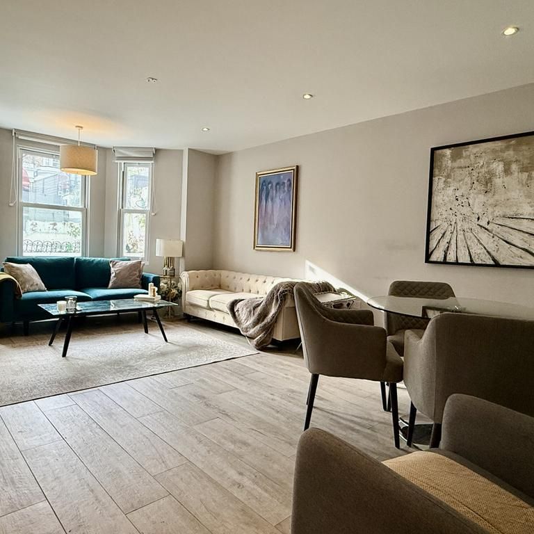 2 bedroom flat to rent - Photo 1