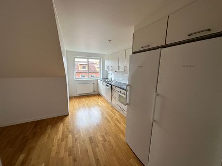 Jössagatan 9A – 2 rok (1401) - Foto 2