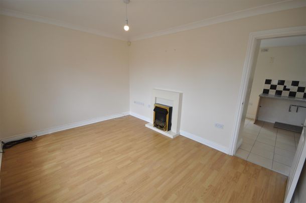 Haynes Grove, Doncaster - Photo 1