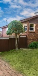 17 Woodstock Road, - Photo 3