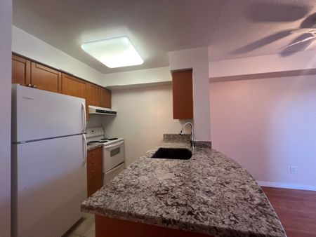 For Lease - 155 Beecroft Road Unit# 703, Toronto, Ontario - Photo 5