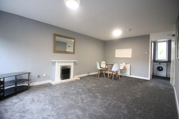 4 bedroom terraced house to rent - Photo 1