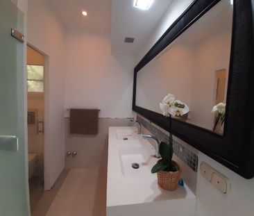 Alquiler Villa en Velerin, Estepona - Photo 6