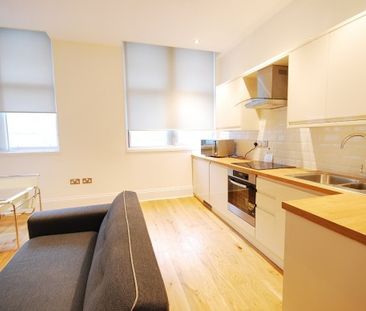 2 Bed - Grainger Street, Newcaslte Upon Tyne - Photo 3