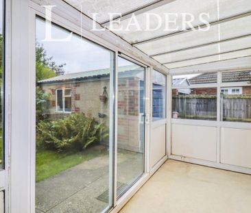 2 bedroom bungalow to rent - Photo 3