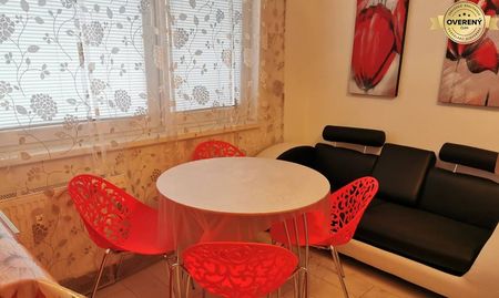 Ponúkame na prenájom 1-izbový byt v N. Zámkoch - Photo 2