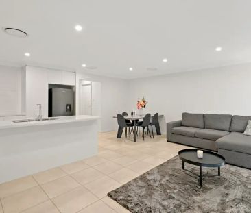 Location, Location! - Photo 4