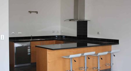 Central Apartment within Vogel Street Precinct - Photo 5