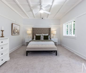 RENOVATED QUAINT DOUBLE BRICK BUNGALOW - Photo 2