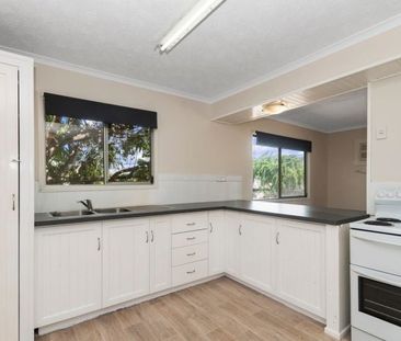 132 Mill Drive, Kirwan - Photo 3