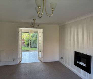 4 bedroom detached house to rent - Photo 5