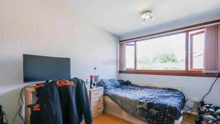 4 bedroom terraced house to rent - Photo 3