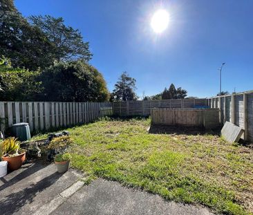 2 Bedroom 1 Bathroom Unit - Photo 2