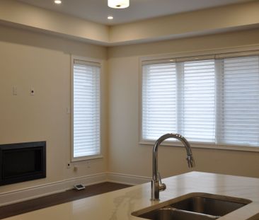 For Lease - 9382 Bayveiw Avenue, Richmond Hill, Ontario - Photo 2