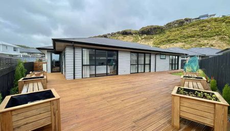 Luxury & Comfort - 4 Bedroom house - Photo 2