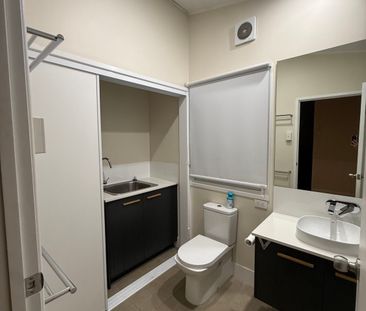 East Brisbane - Photo 3