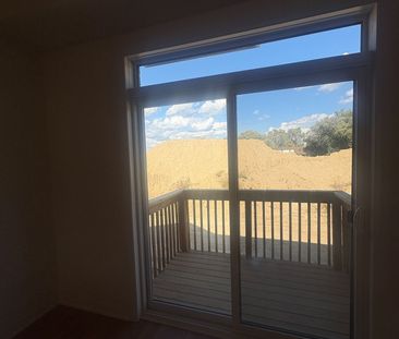 For Lease - 474 Provident Way Unit# 11, Hamilton, Ontario - Photo 4