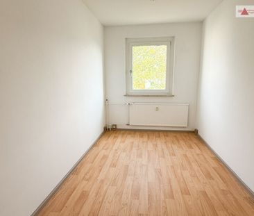 Geräumige, sanierte 3-Raum-Wohnung mit Balkon im Wohngebiet - Annab... - Photo 3
