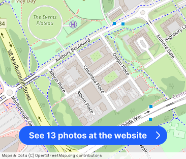 Columbia Place, Campbell Park - Photo 1