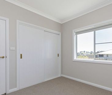 This delightful North Tamworth family home is only 12 months young - Photo 4