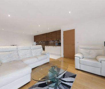 A one bedroom apartment within The Silkworks ideally located for the amenities and transport links of Lewisham and Elverson Road. - Photo 4