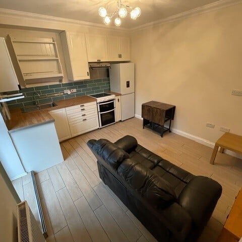 Euclid Street, SWINDON - Photo 1