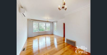 Single Level Special - Photo 3