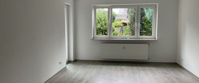 Helle sonnige 3 Zimmer Wohnung mit Blick ins Grüne ! - Foto 1