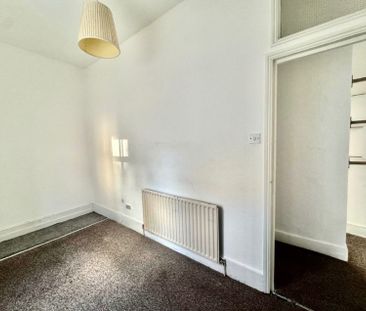 Stoke Newington High Street, London - Photo 2