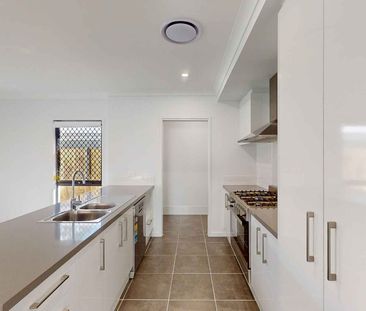 3 Roysvale Way Morayfield - Photo 5