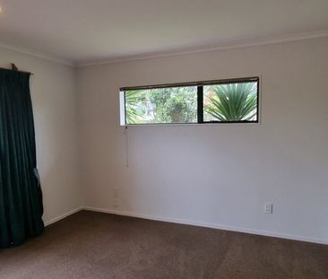 Flat Bush - Photo 6