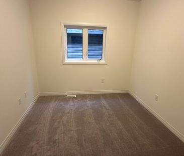 For Lease - 126 Hitchman Street, Brant, Ontario - Photo 4