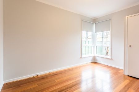 CENTRAL FAMILY HOME - Photo 3