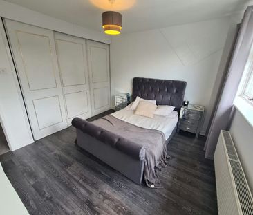 Flat to rent on - Photo 3