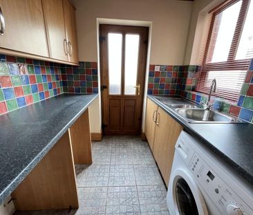3 bedroom terraced house to rent - Photo 3