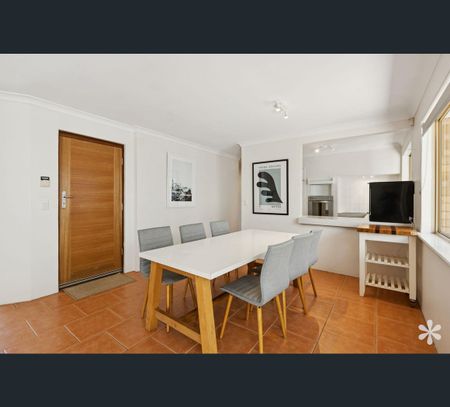 3/16 Southbourne Street, Scarborough, WA 6019 - Photo 2