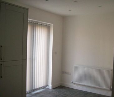 3 bedroom House To Let - Photo 6