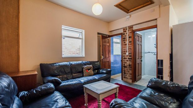 52 Harrow Road - Photo 1