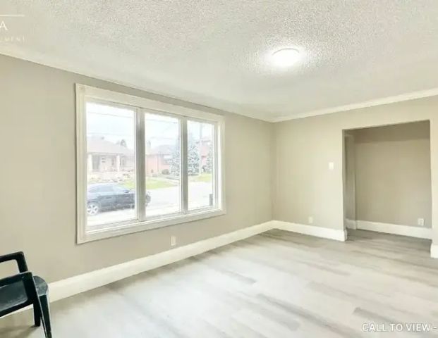 1-23 Smallwood Dr, Toronto, Ontario M3M 1K9 | 23 Smallwood Drive, Toronto - Photo 1